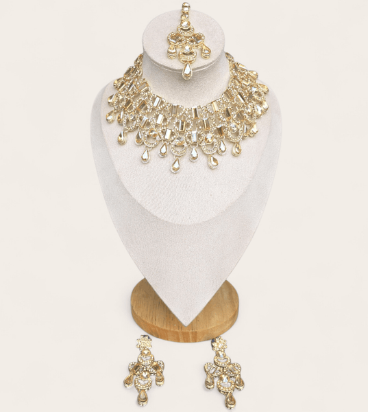 Gold Teardrop Jewellery Set