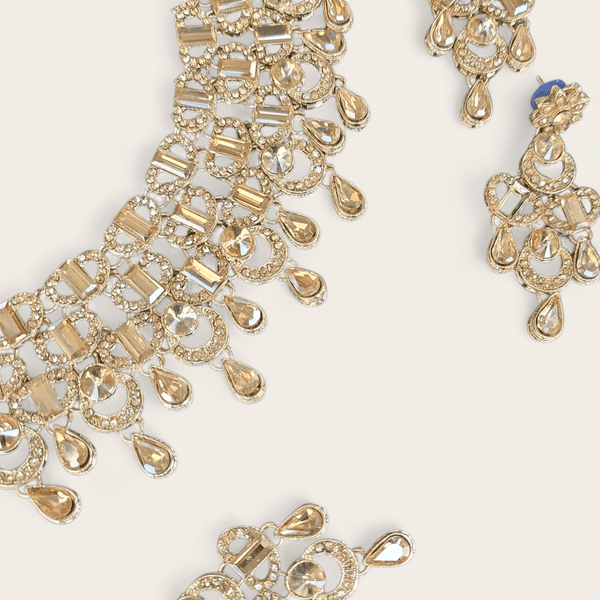 Gold Teardrop Jewellery Set
