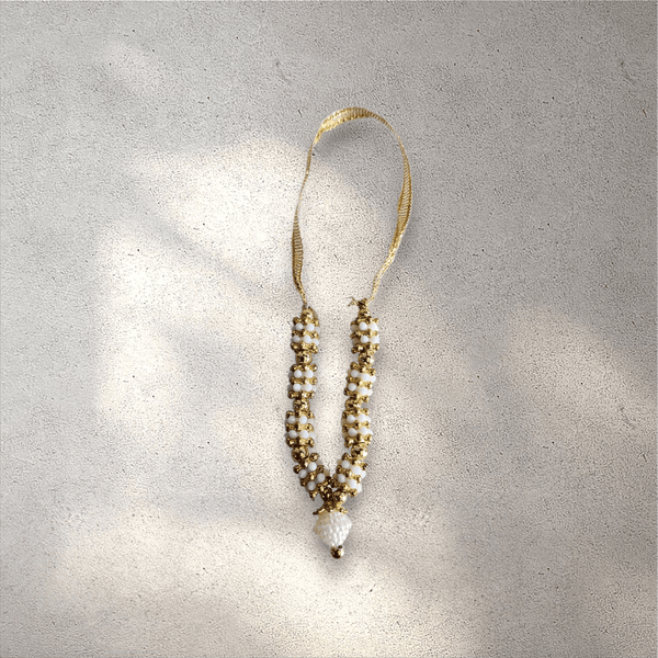 Small Gold and White Garland