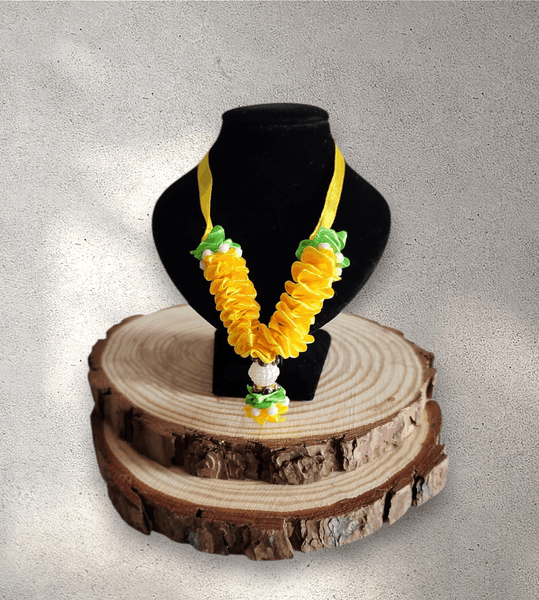 Small Yellow and Green Garland