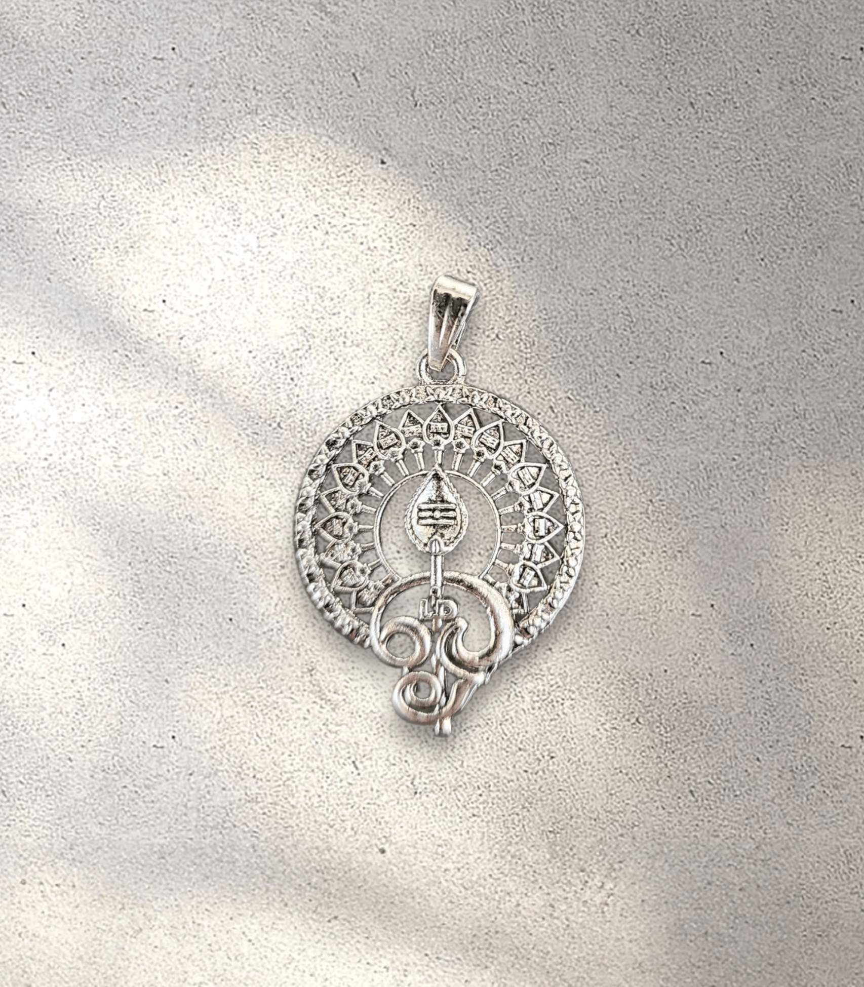 Tamil Om Pendant