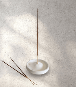 Sculpted Lip Incense Holder
