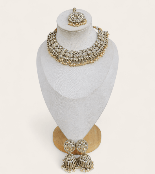 Gold Chocker Set