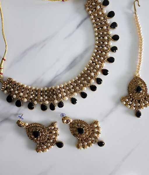 Black and Gold Pearl Soft Set