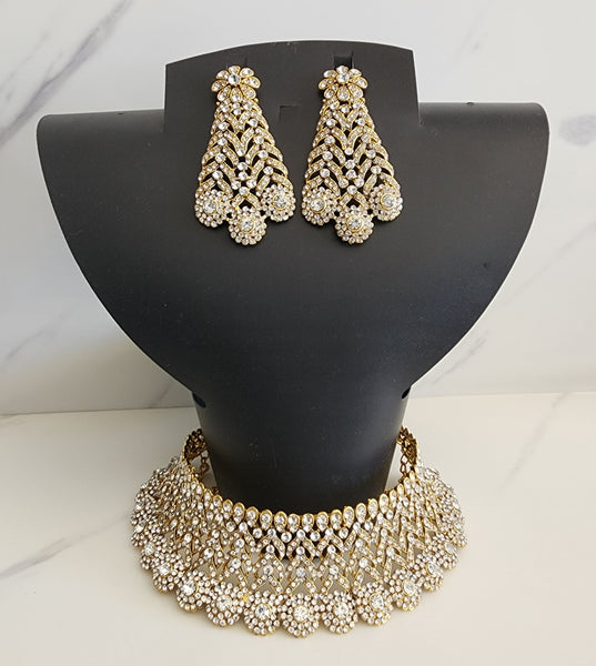 Gold Choker Jewellery Set