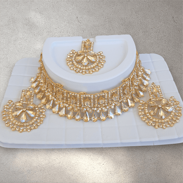 Gold Choker Jewellery Set