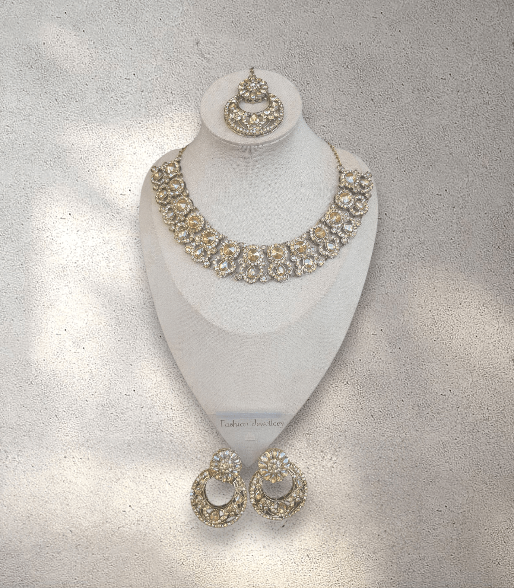Gold Necklace Jewellery Set