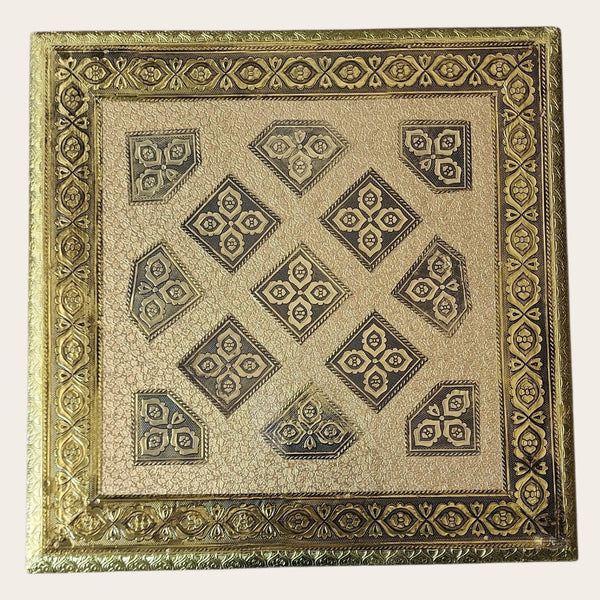 Gold Bedhi/ Bajoth (37cm x 37cm)
