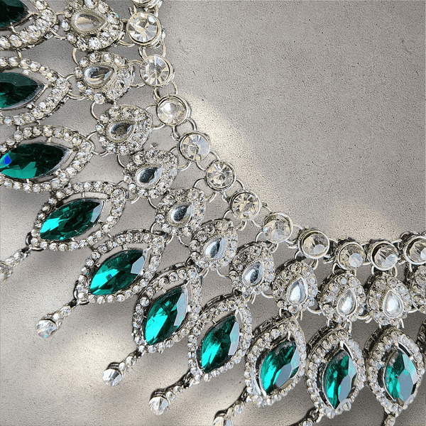 Silver and Emerald Green Necklace Set