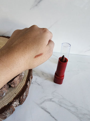 Lipstick Sindhoor