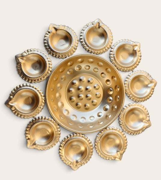 10 Wick Metal Urli Lamp