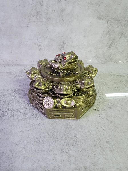 Gold Money Frog with 8 Small Frogs and Coins