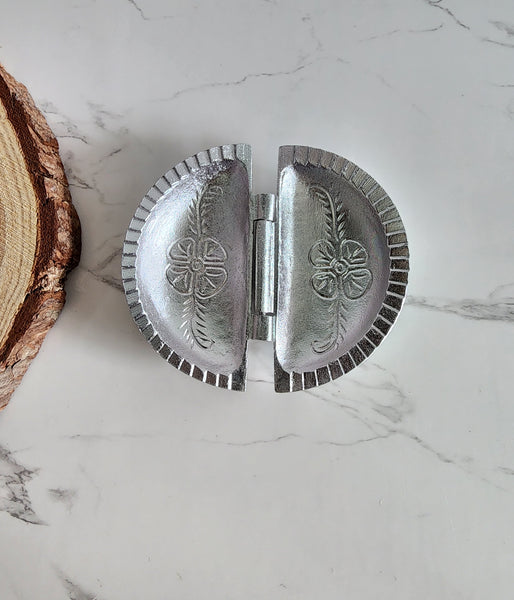 Aluminium Dumpling/Poli Maker