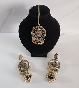 Gold Jhumka and Sirbandi Set