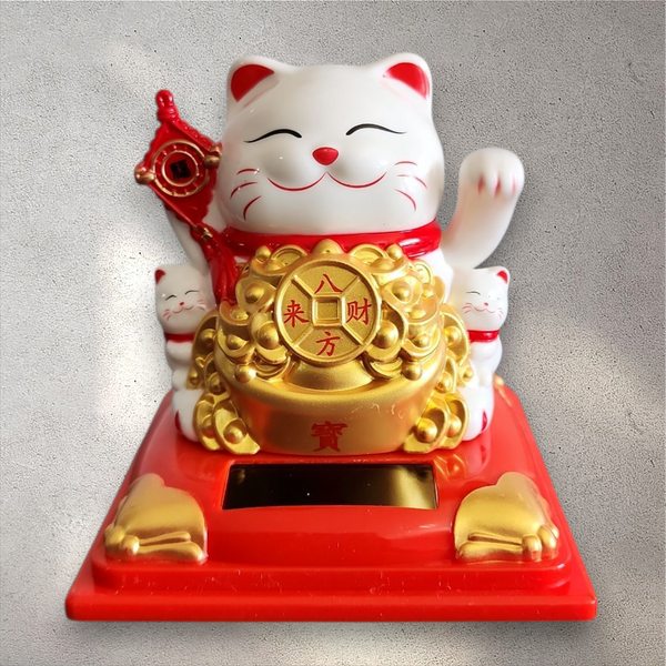 Lucky/ Fortune Cat – Maneki Neko Figurine (Solar-Powered)