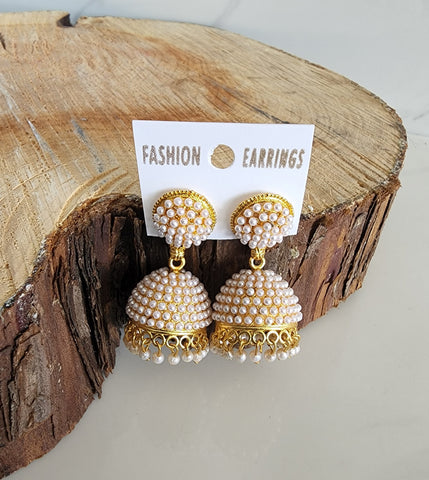 White and Gold Jhumka (Earring)