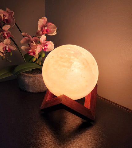 Moon-Shaped Pink Himalayan Crystal Salt Lamp (2-3 kg)